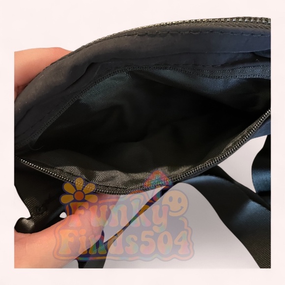 Halara Black Fanny Pack Belt Bag Adjustable Strap One Size NWT - Picture 5 of 6